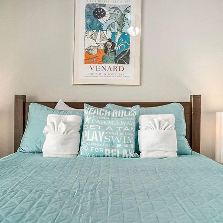 גלווסטון Beachy Bungalow! 2Bd, King Bed מראה חיצוני תמונה