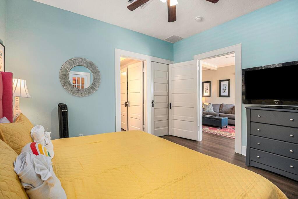 גלווסטון Beachy Bungalow! 2Bd, King Bed מראה חיצוני תמונה