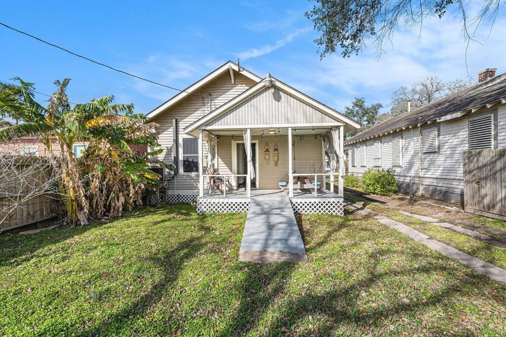 גלווסטון Beachy Bungalow! 2Bd, King Bed מראה חיצוני תמונה